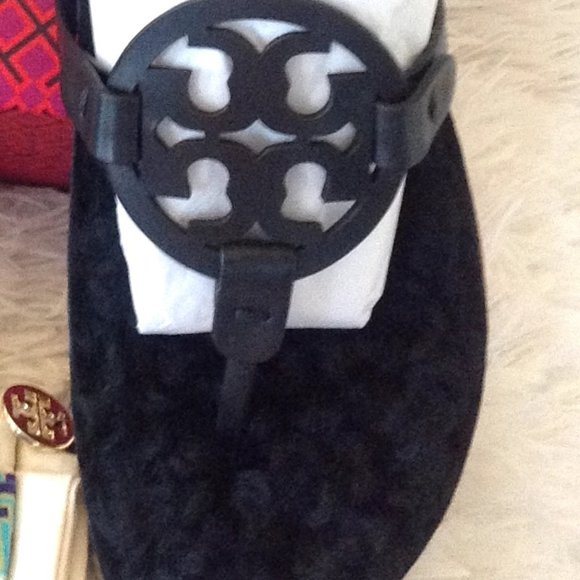 Tory Burch Miller Cloud Shearling Sandals - Picture 7 of 14